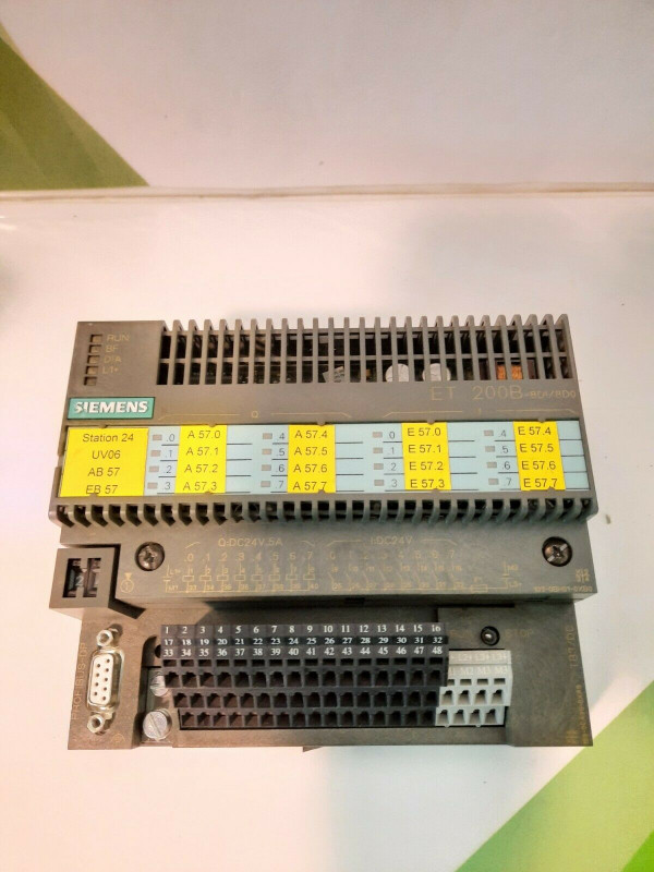 Siemens SIMATIC S7 6ES7132-0BH01-0XB0 + 193-0CA30-0XA0 Modulo Usato, Buone Condizioni